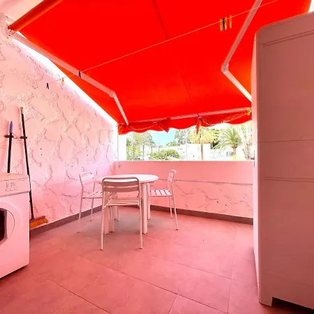 Apartment Cozy Apartment With Wifi,Pool, Near The Beach In Tenerife Sur Costa Del Silencio