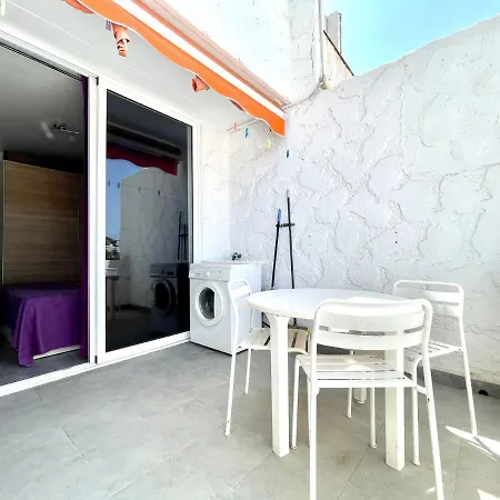 Cozy Apartment With Wifi,Pool, Near The Beach In Tenerife Sur Costa Del Silencio