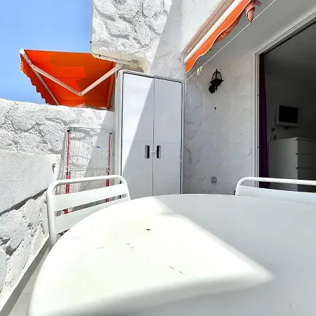 Cozy Apartment With Wifi,Pool, Near The Beach In Tenerife Sur Apartment *