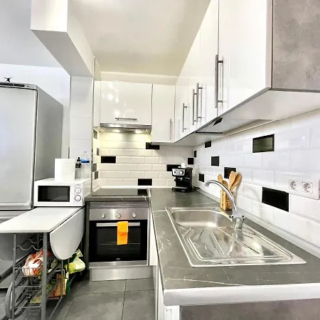 Apartment Cozy Apartment With Wifi,Pool, Near The Beach In Tenerife Sur *