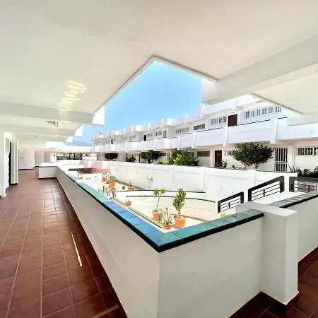 Appartement Cozy Apartment With Wifi,Pool, Near The Beach In Tenerife Sur
