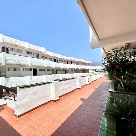 Cozy Apartment With Wifi,Pool, Near The Beach In Tenerife Sur * Costa Del Silencio