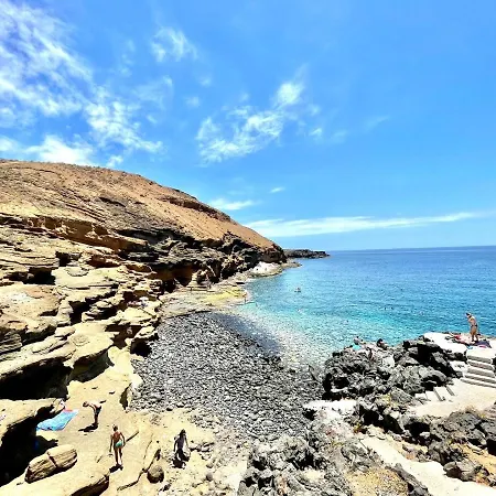 Cozy Apartment With Wifi,Pool, Near The Beach In Tenerife Sur *